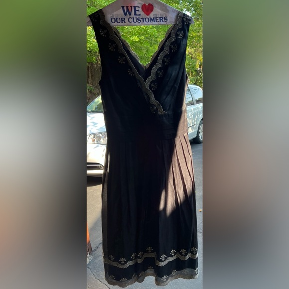 Women’s Ann Taylor Black and Gold Lace Trim Cocktail Dress - Picture 2 of 7